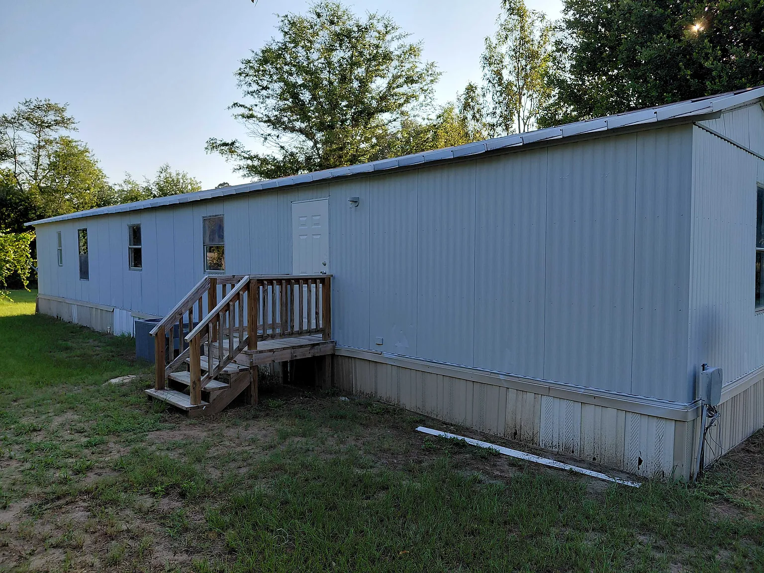 3 bed, $1,150 — Photo 2