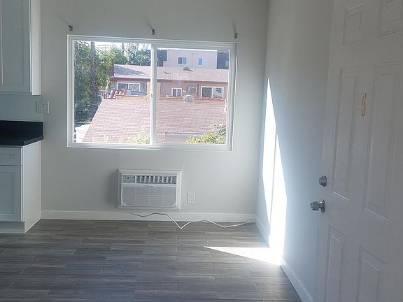 2nd image of 11005 Hesby St #5