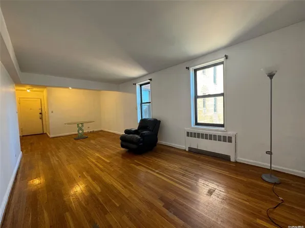 1141 Mcbride Street #4A, Far Rockaway, NY 11691