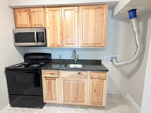 3rd image of 1602 Eastern Ave NE #1602