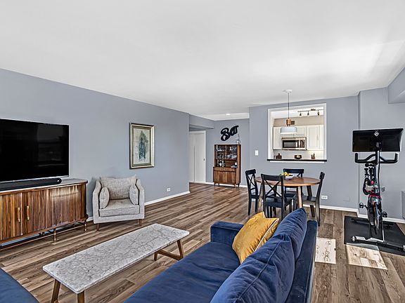 4th image of 3600 N Lake Shore Dr APT 1424