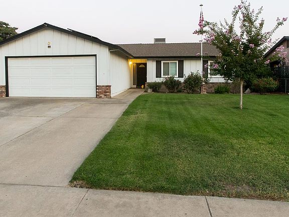 2nd image of 1421 E. D Street