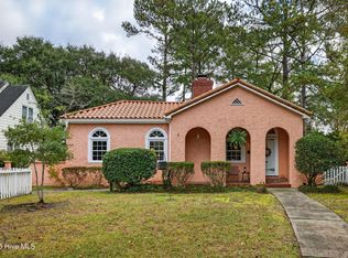 1411 Hawthorne Rd, Wilmington, NC 28403