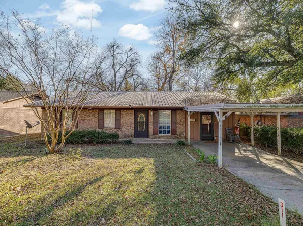 311 4th St, Delhi, LA 71232