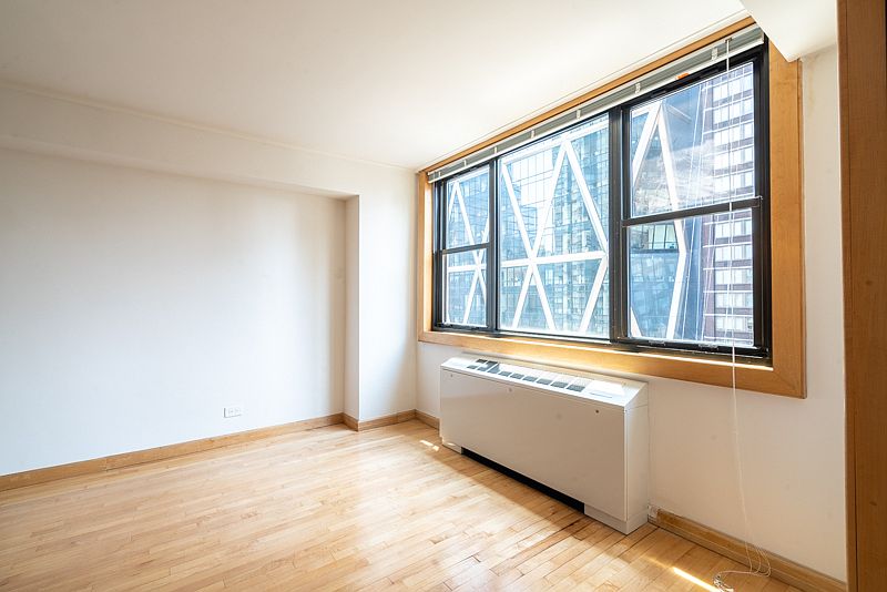 1st image of 315 W 57th St APT 17E