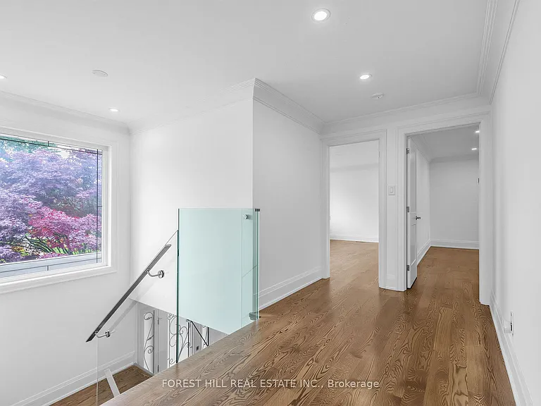 33 Warlock Cres — Photo 16