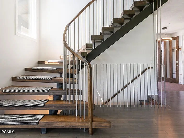 1135 E Lasso Trl — Photo 15