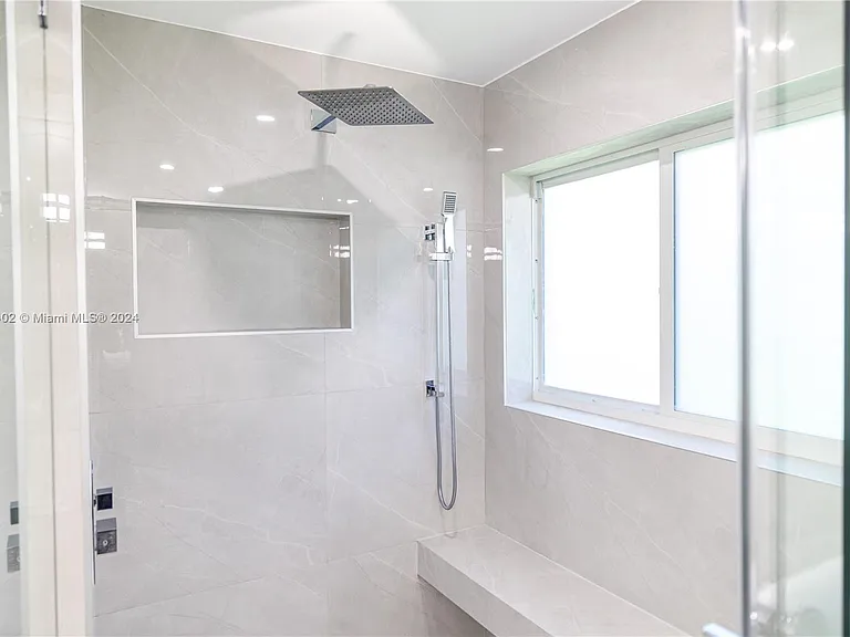 1575 Osprey Ave — Photo 23