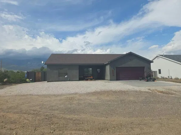 8662 S Apache Dr, Safford, AZ 85546