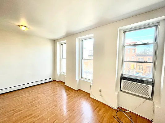 Rented by Pear NYC LLC | media 2