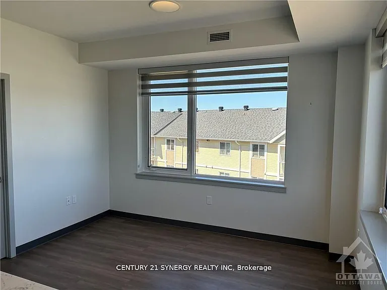 787 Principale St #305 — Photo 8