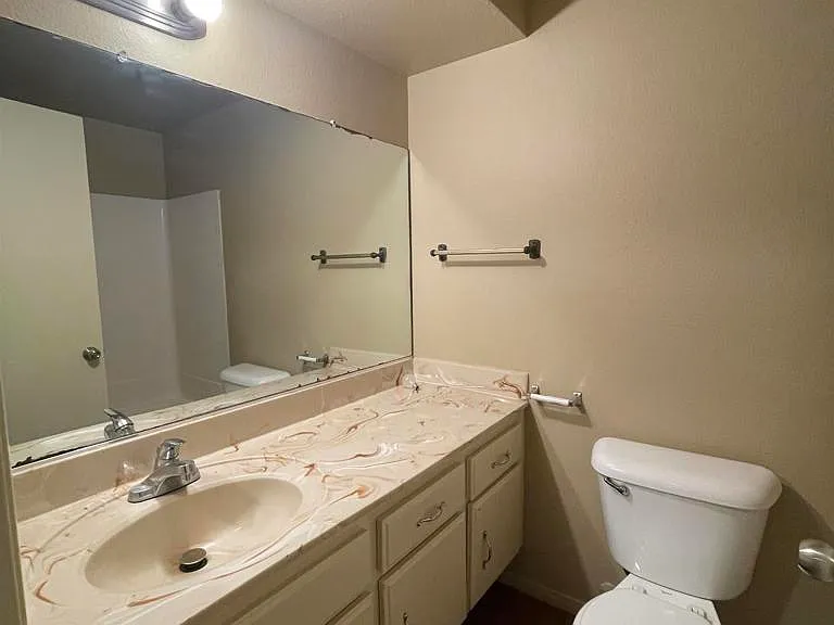 1729 Hollister St #15 — Photo 10