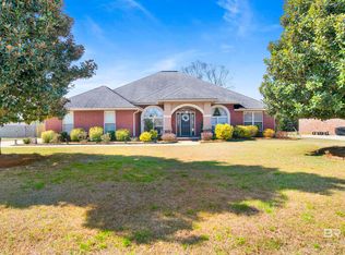 262 Royal Ln, Fairhope, AL 36532