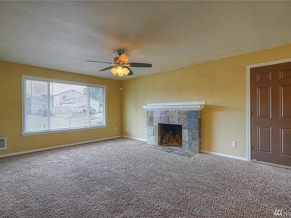 4th image of 1745 E 65th St