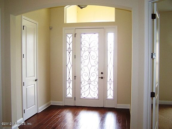 3rd image of 409 E Kesley Ln