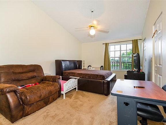 4th image of 10836 Cypress Glen Dr #10836