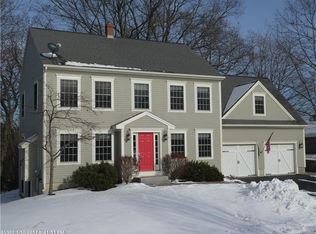 13 Rivers Edge Dr, Portland, ME 04102