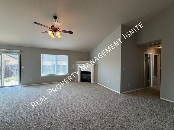 5th image of 309 NW Antler Loop