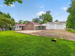 206 Lion St, Dixon, MO 65459