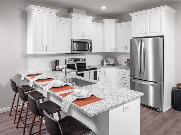 200 University Ave SE Unit 1304