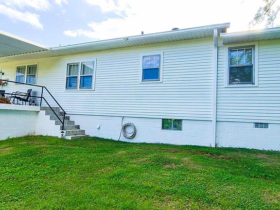 Bad side of house, with yard