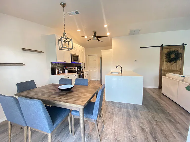 262 Long Meadow Ln — Photo 11