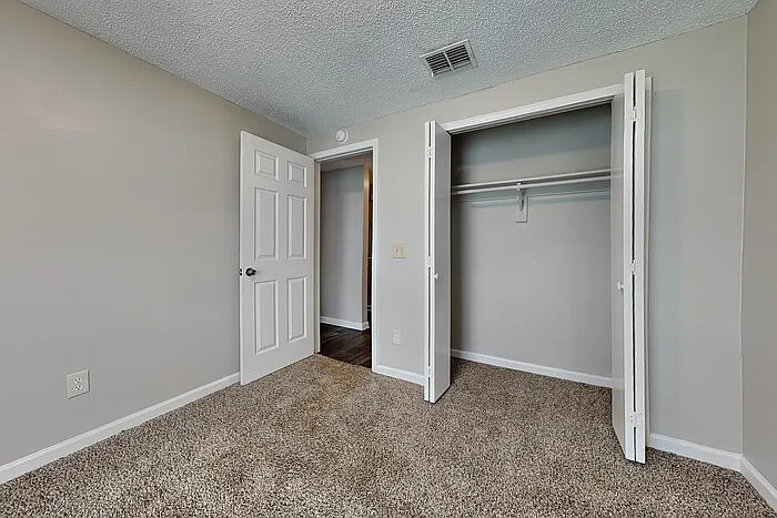 2626 Pinewood Blvd S — Photo 18
