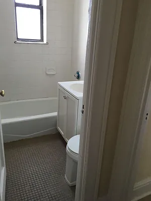 Rented by Metropolis International Realty Inc. | media 9