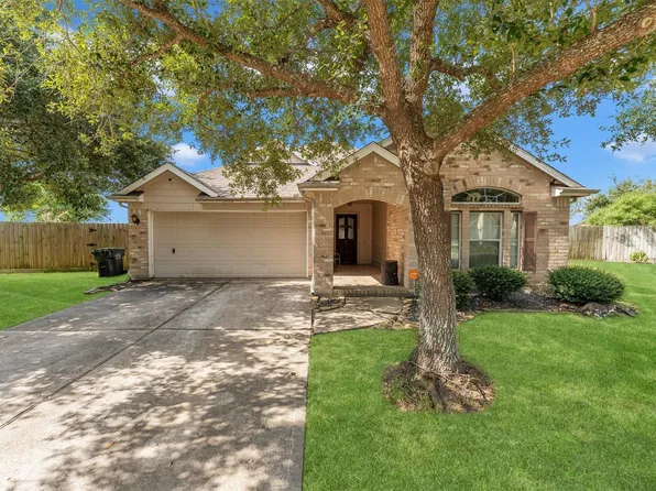 4208 Parry Dr, Pearland, TX 77584