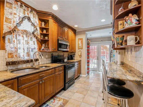 97 Ocean Parkway, Brooklyn, NY 11218