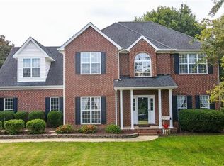 1609 Mountain Ashe Ct, Matthews, NC 28105