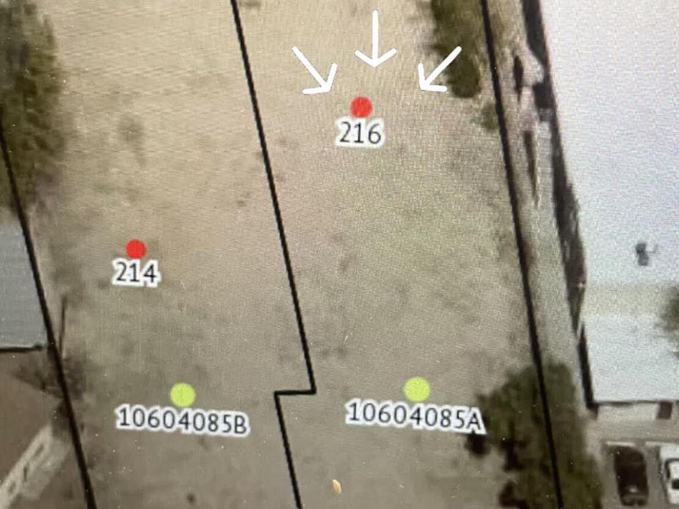 2nd image of 216 E Yavapai Rd