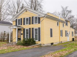 43 Catherine St, Lyons, NY 14489