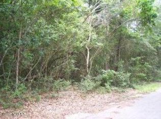 4 Red Bay Ct, Southport, NC 28461
