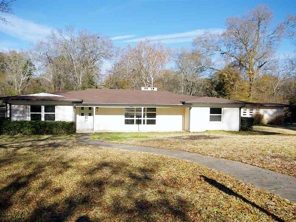 1st image of 215 Horseshoe Dr