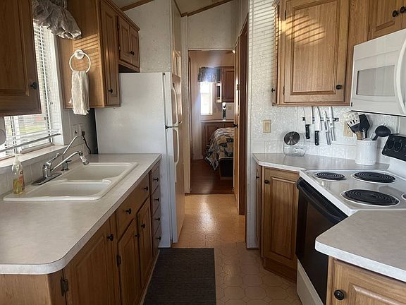 4th image of 9797 E 32nd St #26