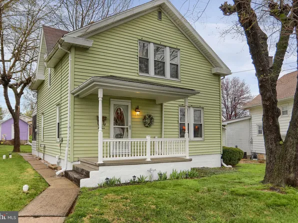 11 Cross St, Mifflintown, PA 17059