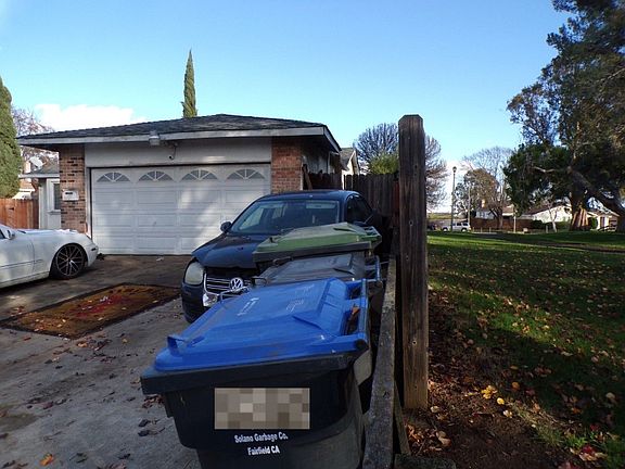 2nd image of 2252 Benet Ct
