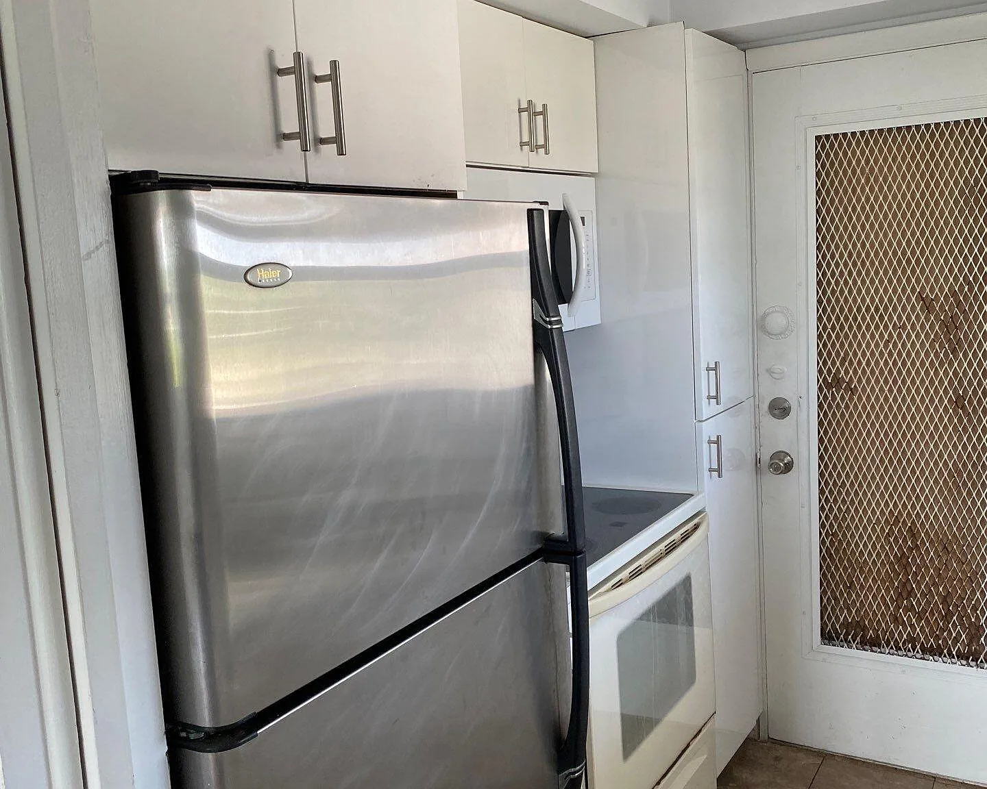 1 bed, 1.0 bath, 640 sqft, $1,550 — Photo 2
