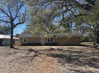170 S John St, Bridge City, TX 77611