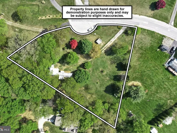 65 Potter Dr, Delta, PA 17314