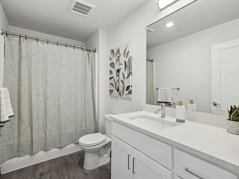 AVIVA Apartments — Photo 6