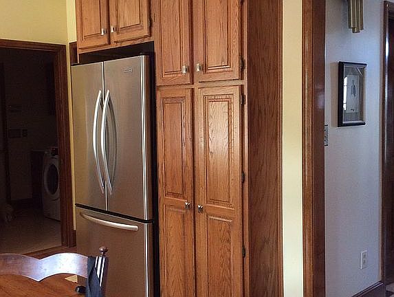 4th image of 8418 Lakewood Ct