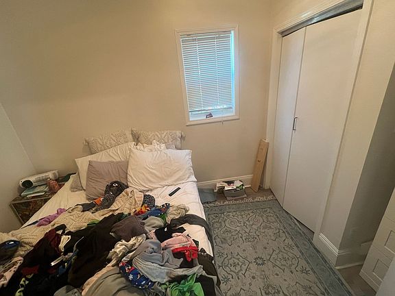 5th image of 4206-08 N Sacramento Ave #4208-CH2