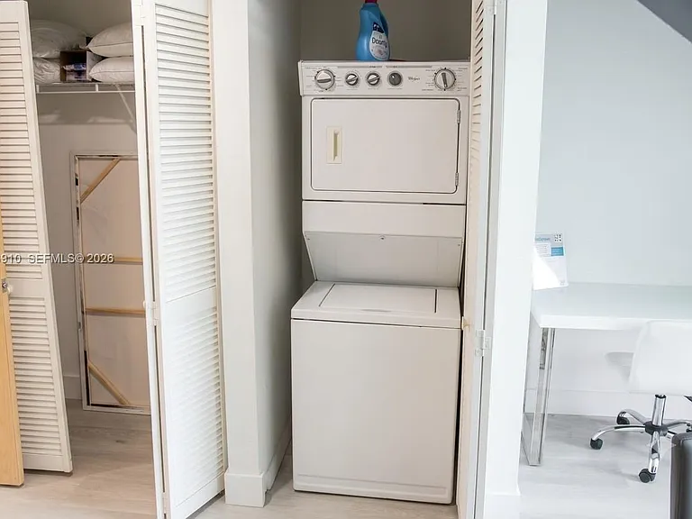 253 NE 2nd St #433 — Photo 9