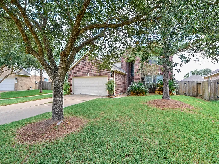 25811 Misty Mountain Ln — Photo 2