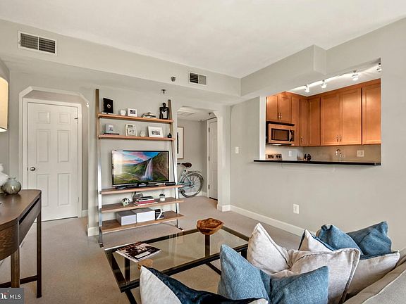 3rd image of 600 Bashford Ln Unit 2321