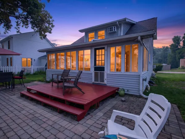 321 Oakwood Ave, Clarklake, MI 49234