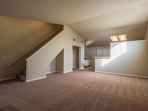 3rd image of 4040 Kimball Ln