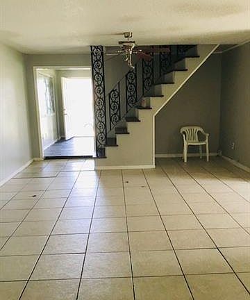 4th image of 5300 Toulon St